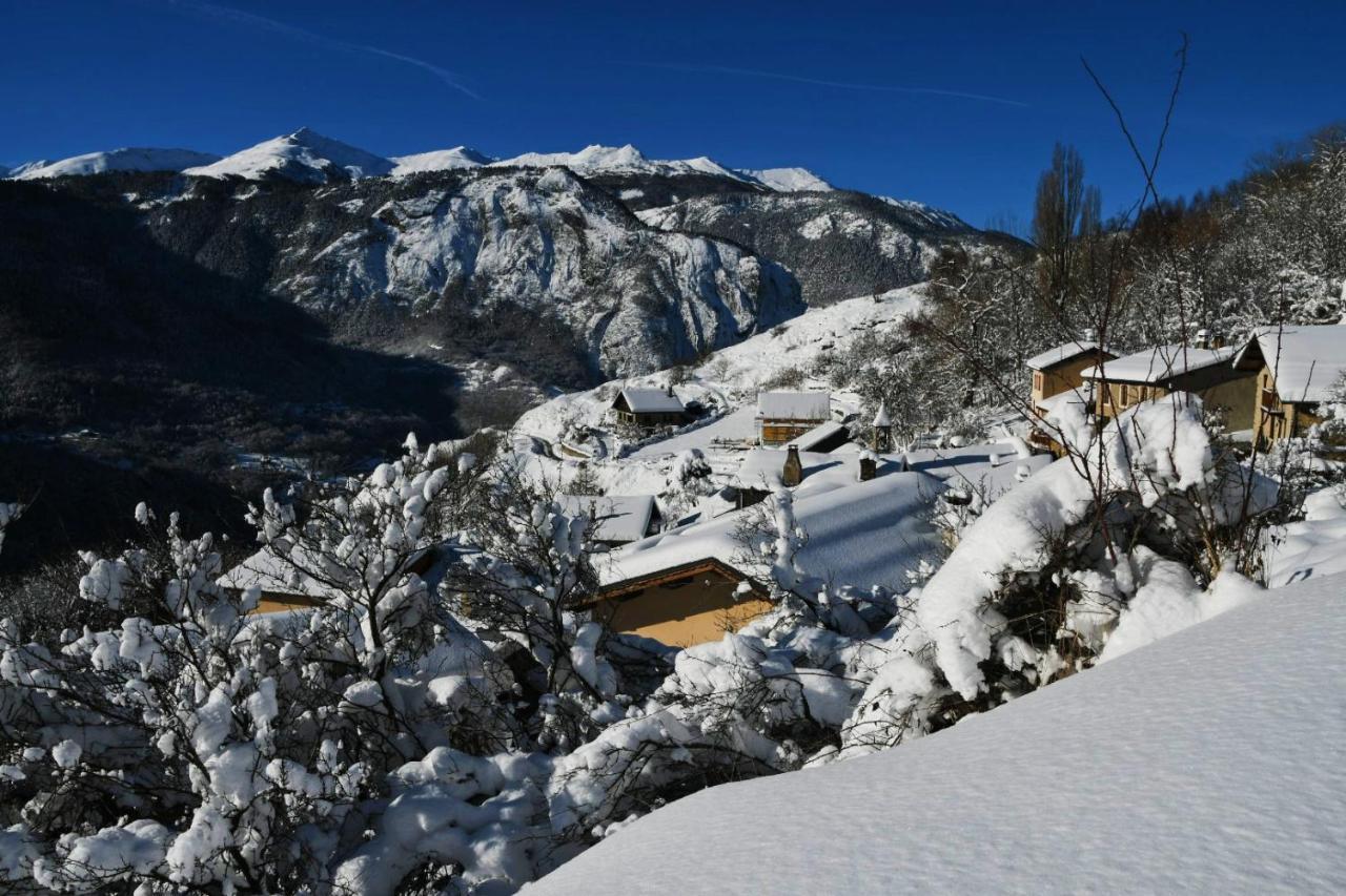 Logement Renove Avec Vue Panoramique La Saussaz Exterior photo